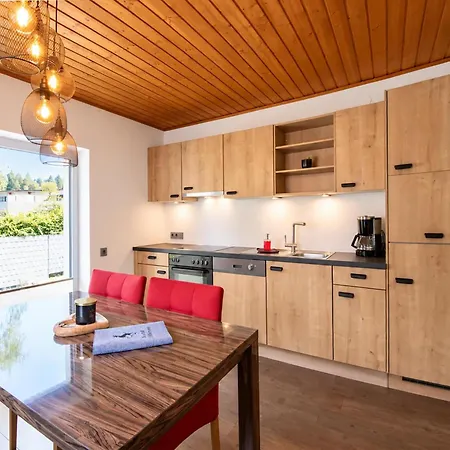 Apartment In Near Lifts *