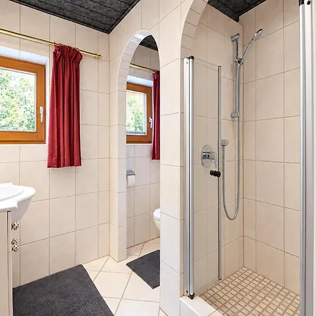Apartment In Near Lifts