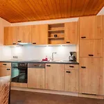 Apartment In Near Lifts *