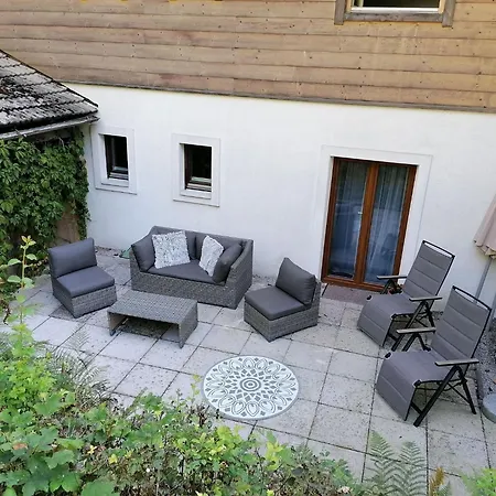 Cosy In Near Area *